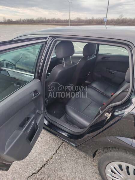 Opel Astra H 111