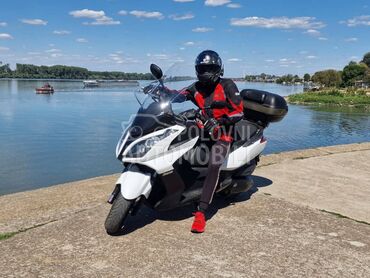 Kymco Downtown 300i