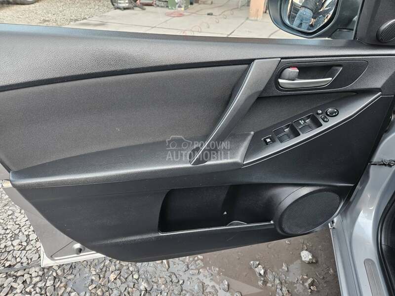 Mazda 3 1.6BEN REST TOOP