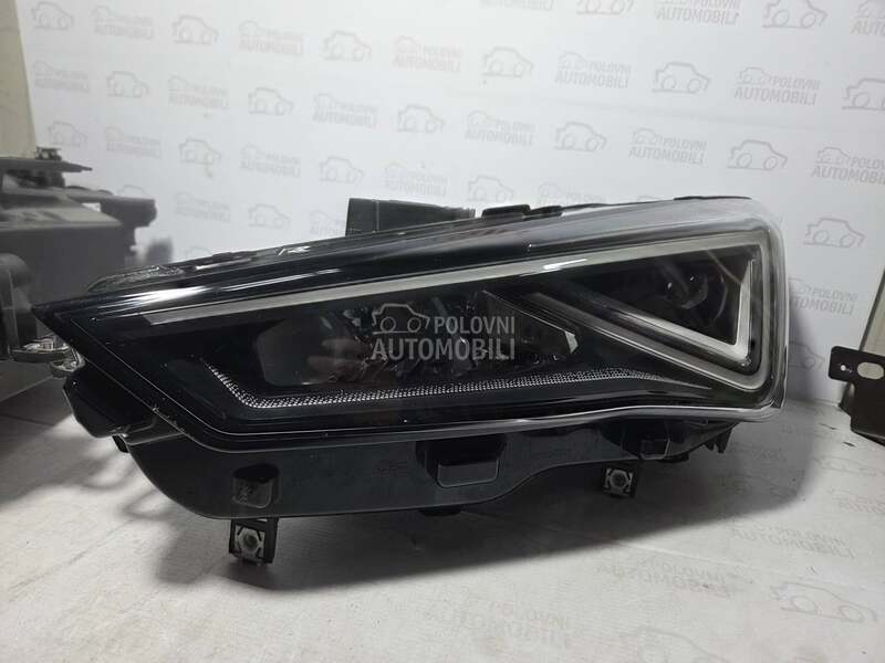 LEON 5FB LED FAR FACELIFT