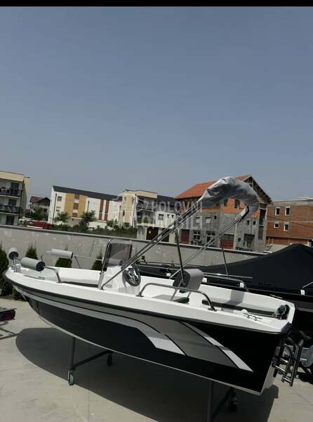 Manta Ray 420,honda 40ks,prikolica