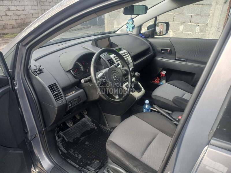 Mazda 5 
