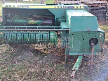 John Deere 332