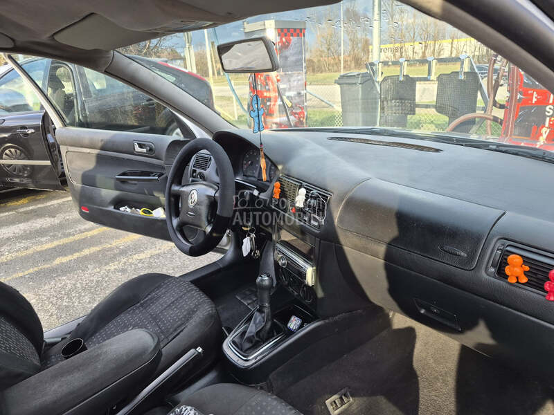 Volkswagen Golf 4 