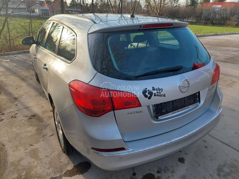 Opel Astra J 1.6cdti