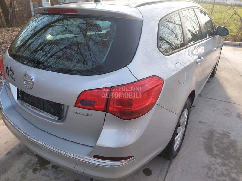 Opel Astra J 1.6cdti