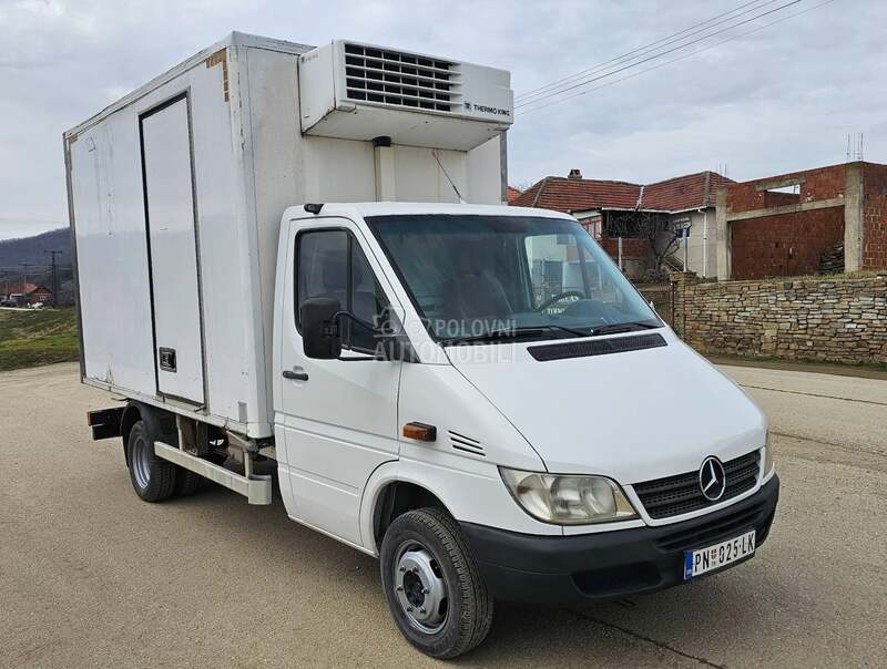 Mercedes Benz Sprinter