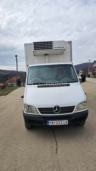 Mercedes Benz Sprinter