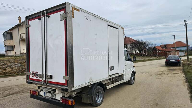 Mercedes Benz Sprinter