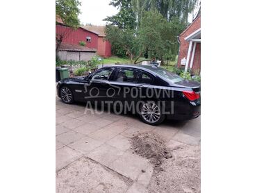 BMW 750 4,4 V8 Biturbo