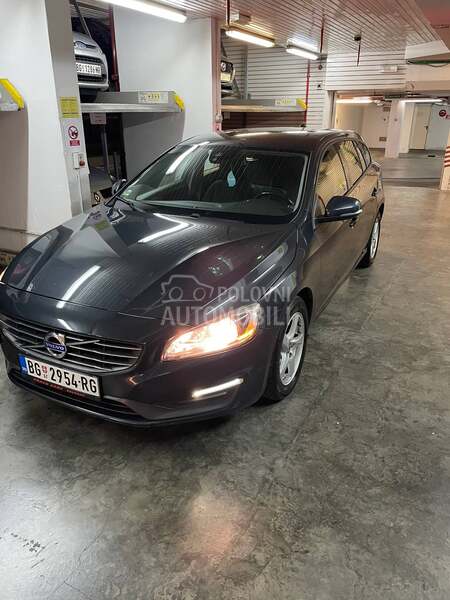 Volvo V60 