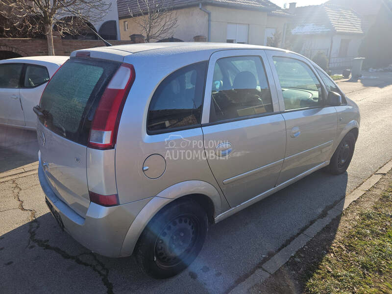Opel Meriva 1.6 B