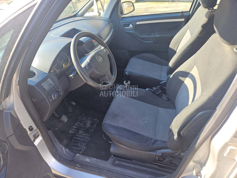 Opel Meriva 1.6 B