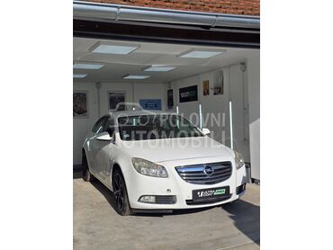 Opel Insignia 1.6 Bezin