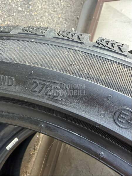 Ostalo 225/45 R18 Zimska