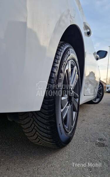 Peugeot 308 1.5  HDi active plus