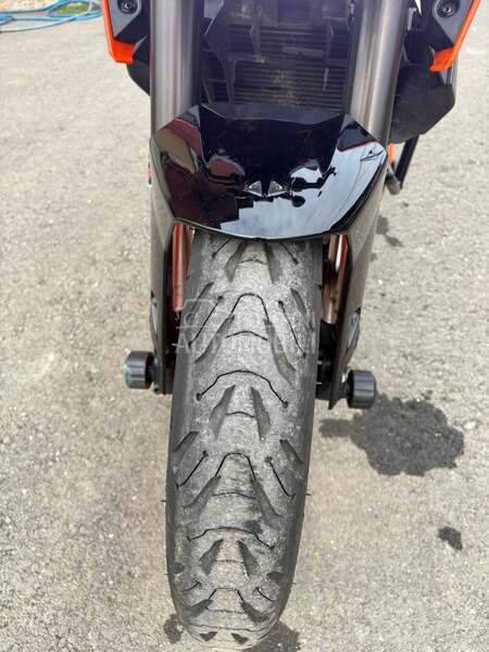 KTM Duke 390
