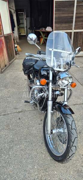 Honda VT 750 Black Widow