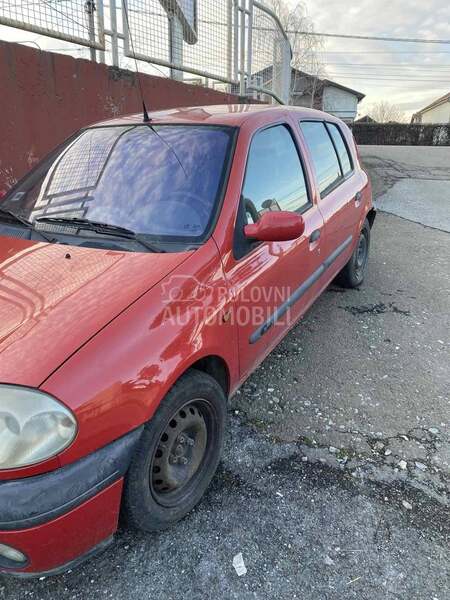 Renault Clio 