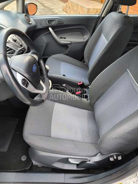 Ford Fiesta 1.4 BZ.GPL TITANIUM