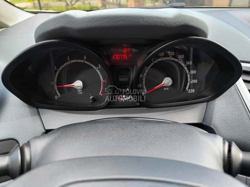 Ford Fiesta 1.4 BZ.GPL TITANIUM