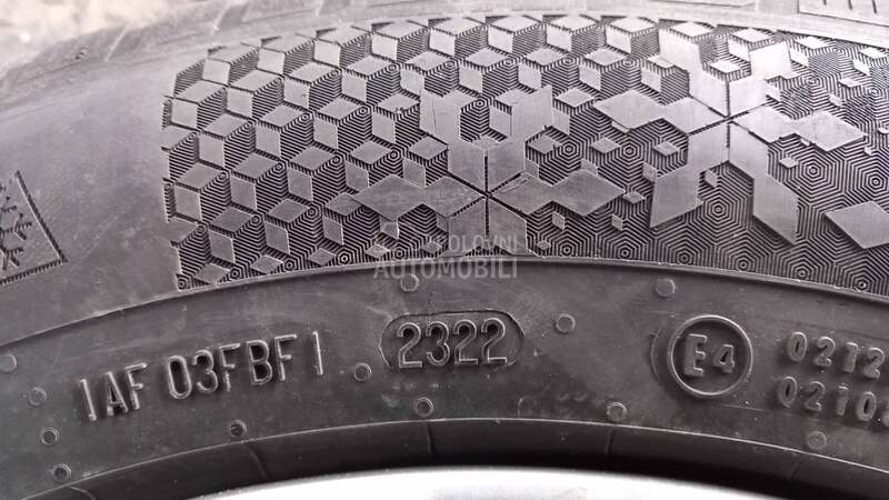 Continental 215/65 R17 Zimska