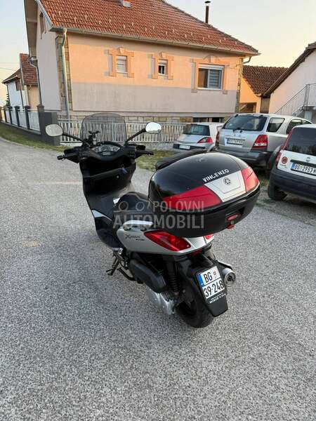 Yamaha Xmax