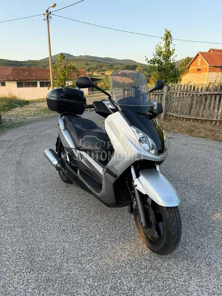 Yamaha Xmax