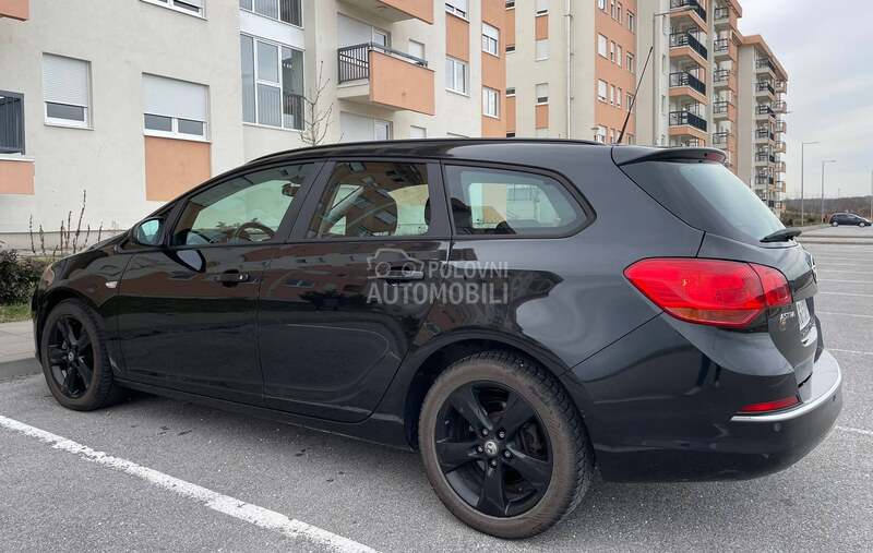 Opel Astra J 1.7 cdti