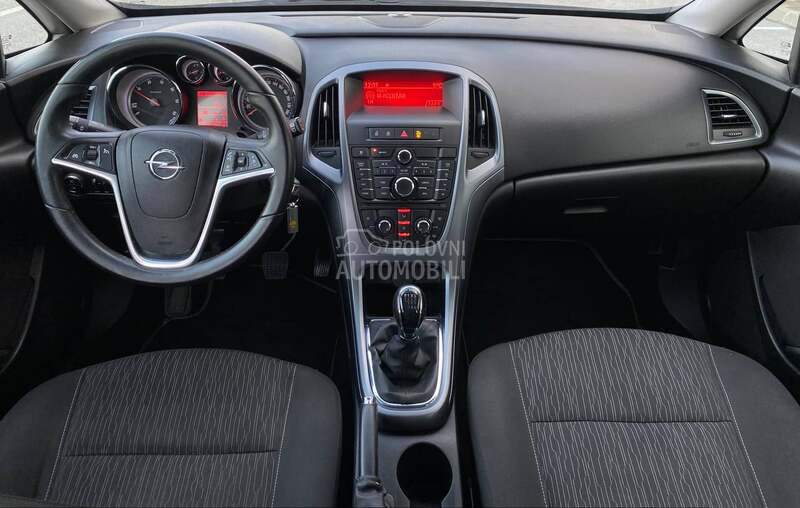Opel Astra J 1.7 cdti