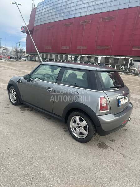 MINI One 