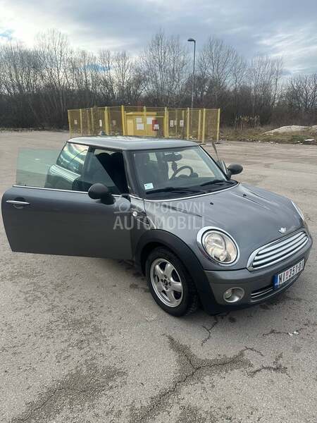 MINI One 