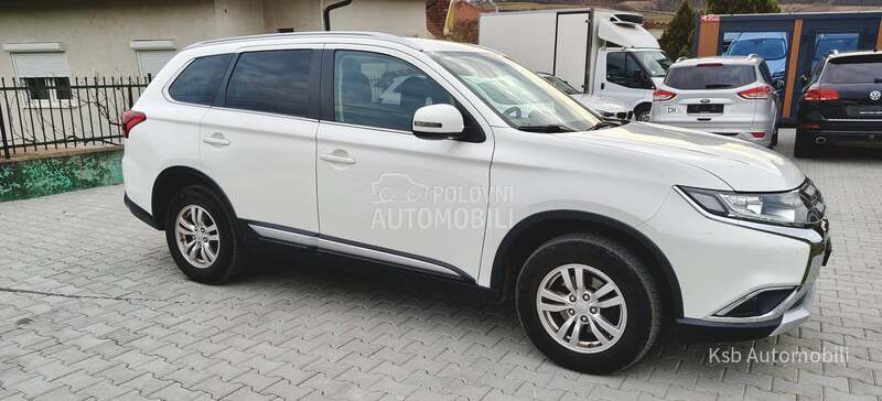 Mitsubishi Outlander 
