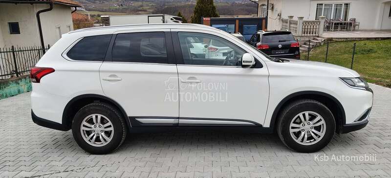 Mitsubishi Outlander 