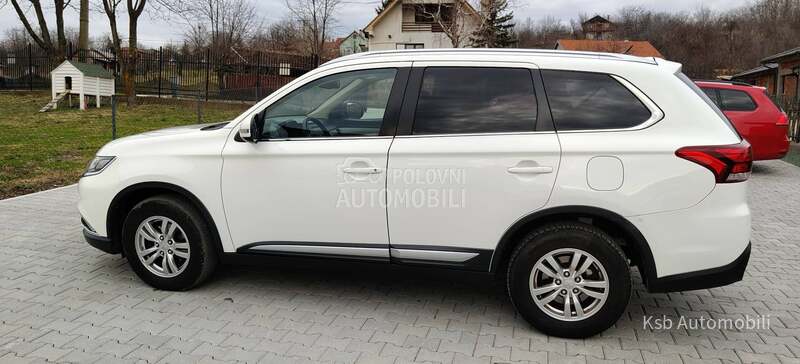 Mitsubishi Outlander 
