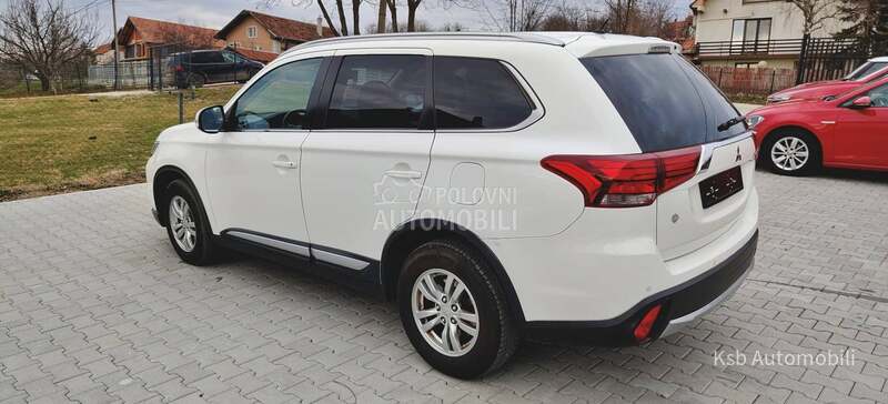 Mitsubishi Outlander 