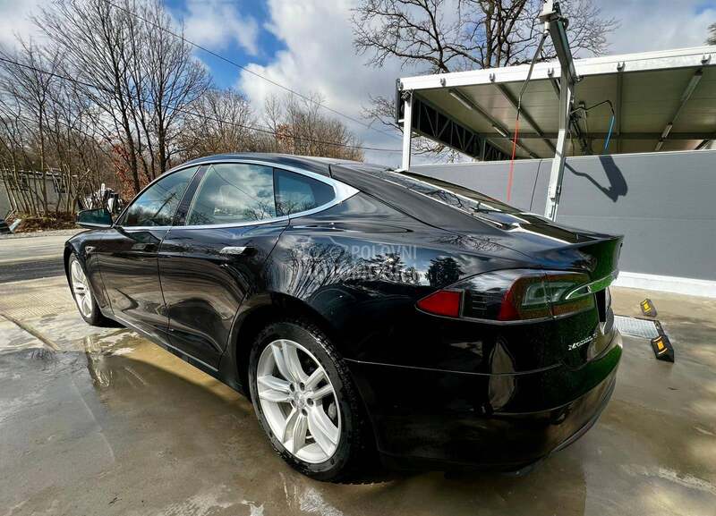 Tesla Model S 90 dual motor