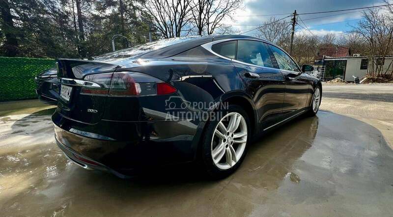 Tesla Model S 90 dual motor