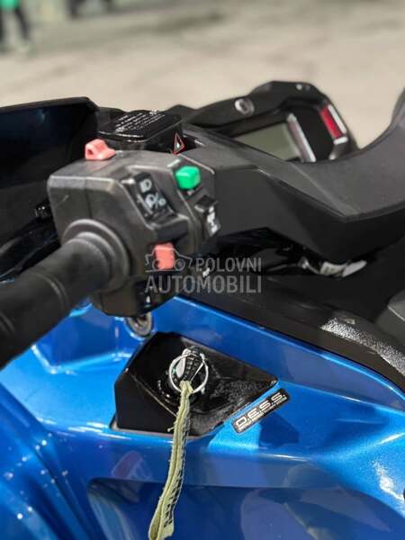 Can-Am Outlander 650 XT MAX