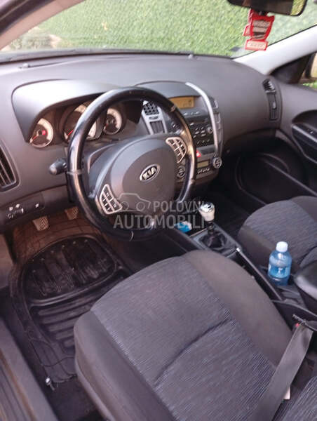 Kia cee`d sw crdi