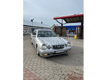 Mercedes Benz E 320 limo