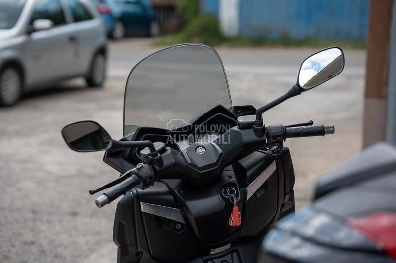 Yamaha x max 400