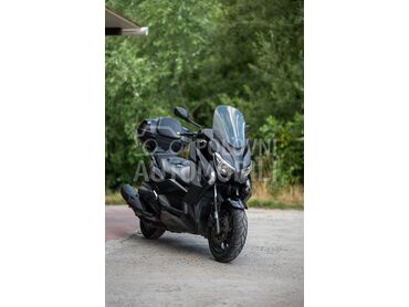 Yamaha x max 400