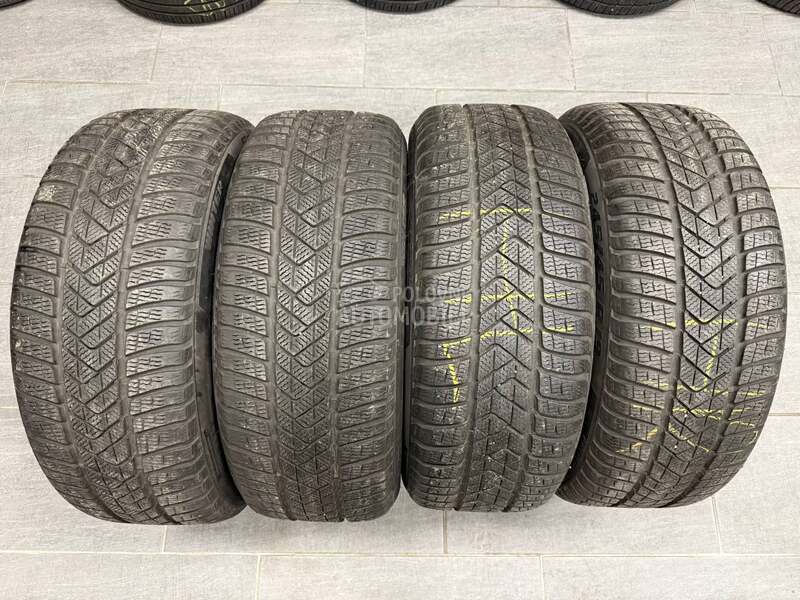 Pirelli 245/45 R19 Zimska