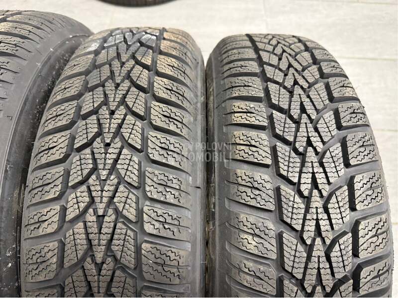 Dunlop 185/60 R15 Zimska
