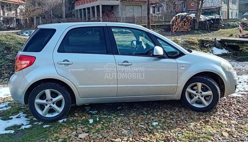 Suzuki SX4 
