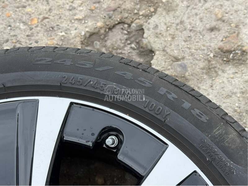 Pirelli 275/40 R18 Letnja