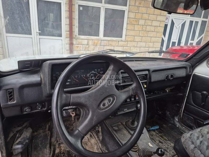 Lada Niva 1.7
