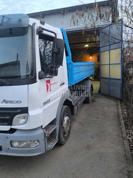 Mercedes Benz Atego 1523