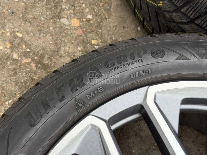 Goodyear 275/45 R21 Zimska